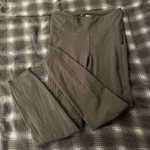 Super comfy Shambhala leggings with pockets